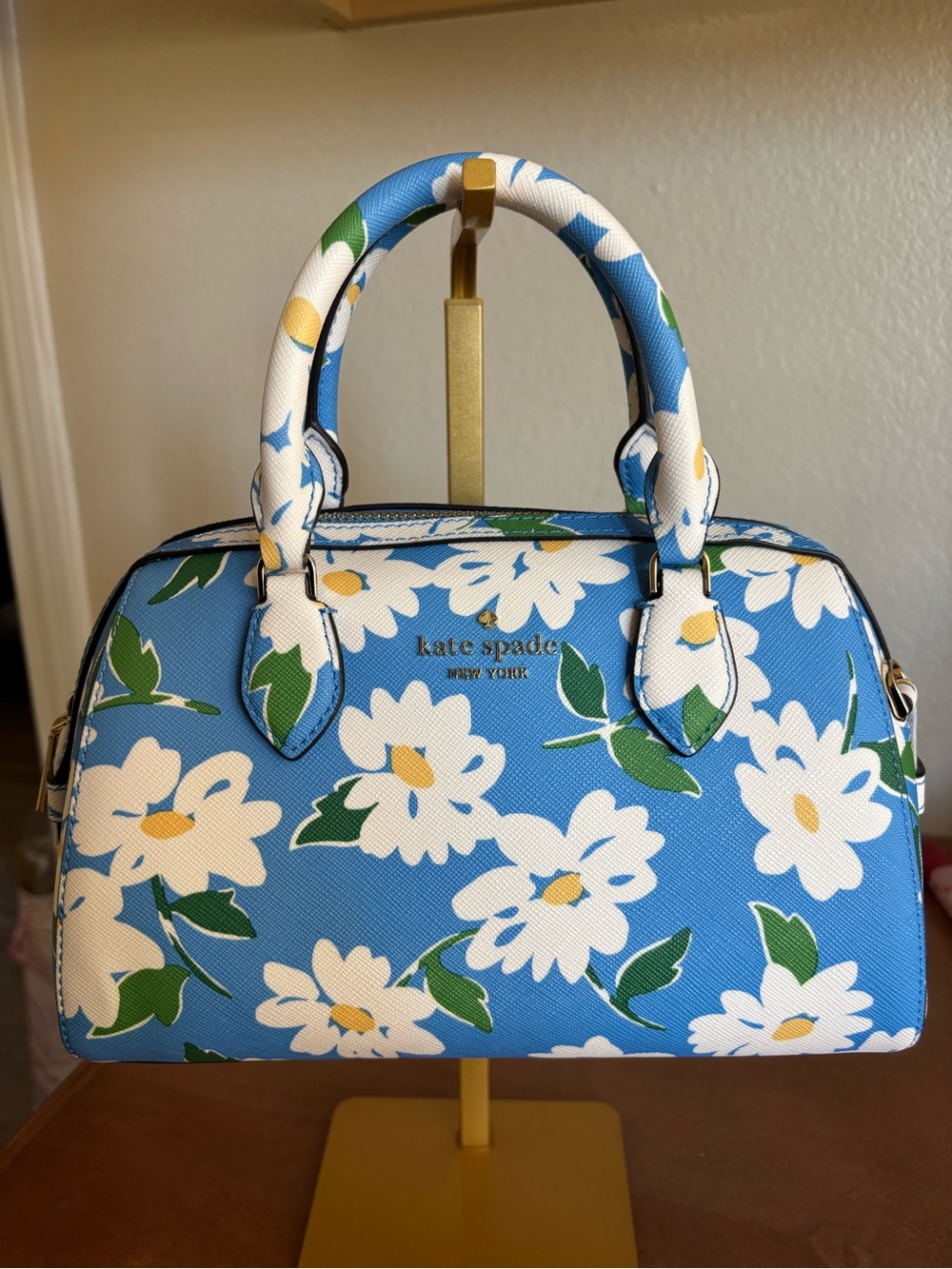 Rare- kate spade Floral Blue Dome Satchel with White Daisies Crossbody